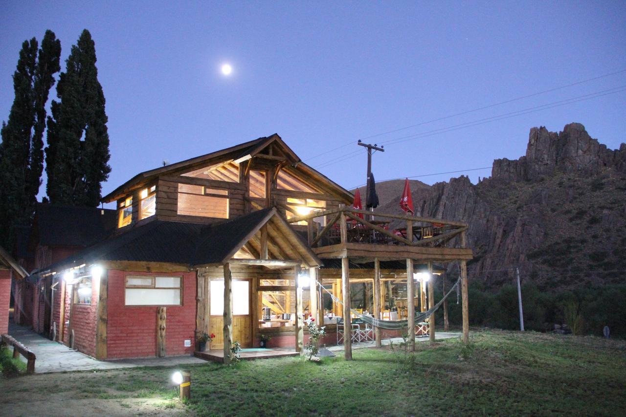Montana Negra Hotel Alumine Bagian luar foto